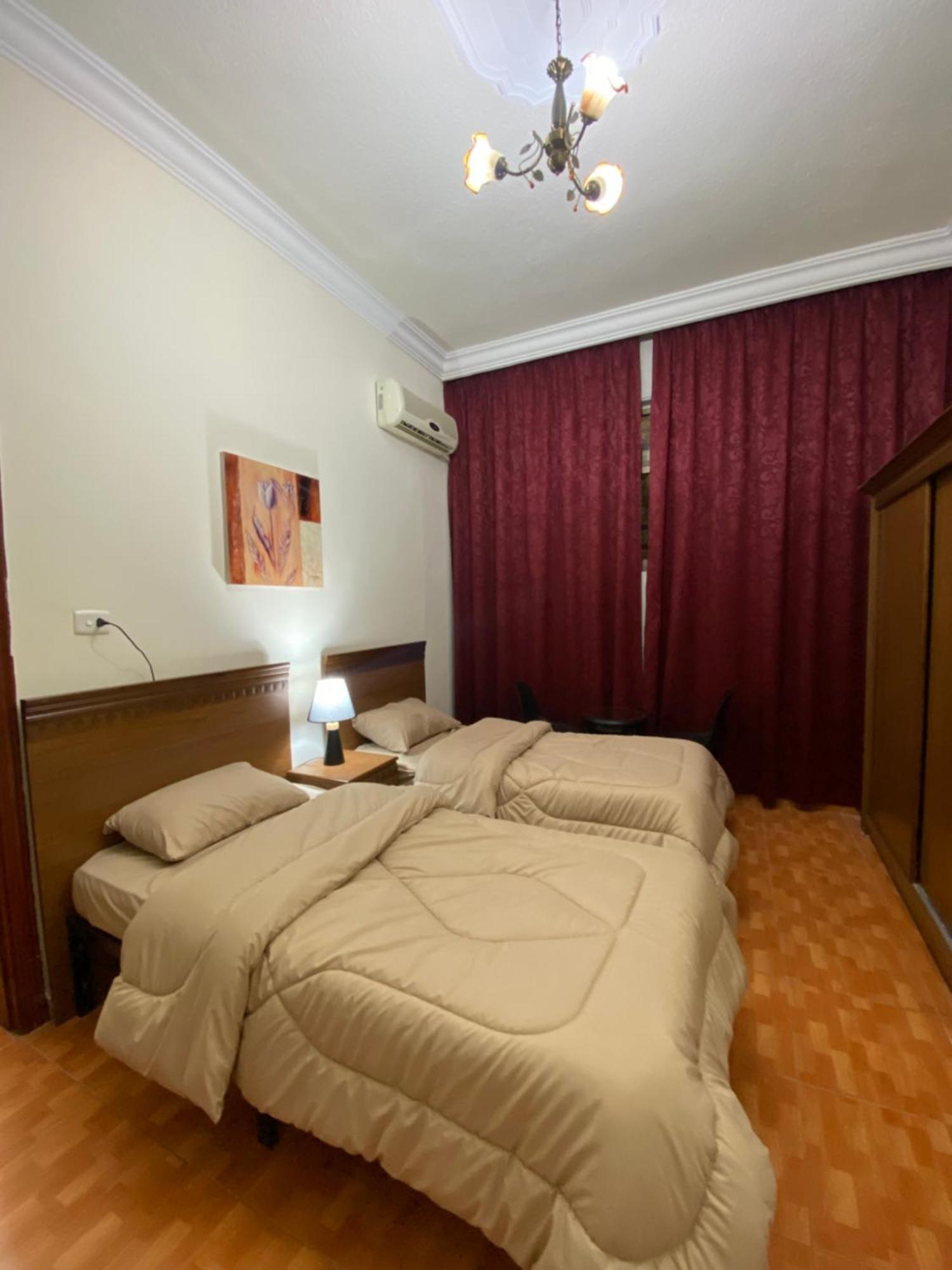 Sufara Hotel Suites Amman Buitenkant foto