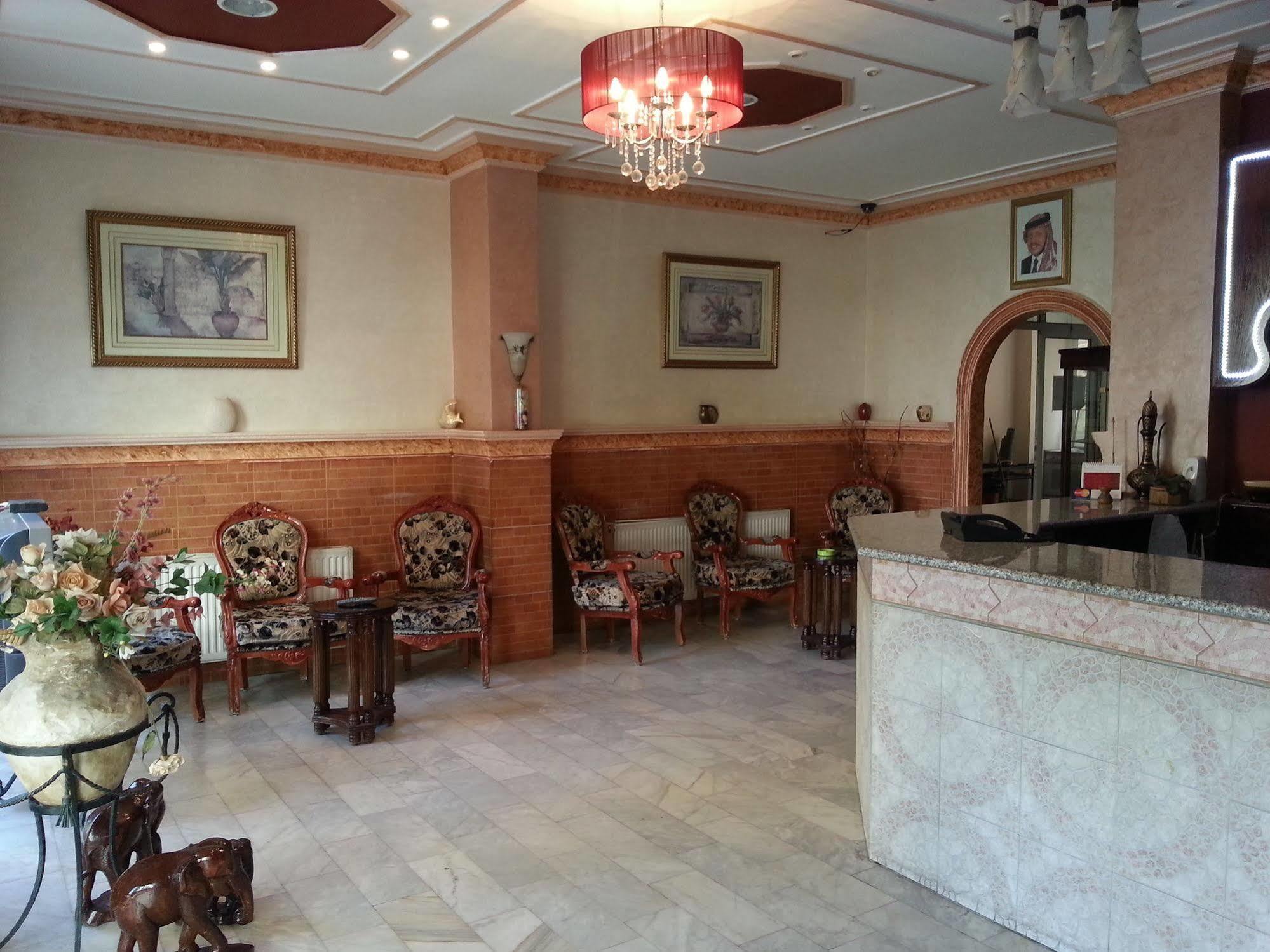 Sufara Hotel Suites Amman Buitenkant foto