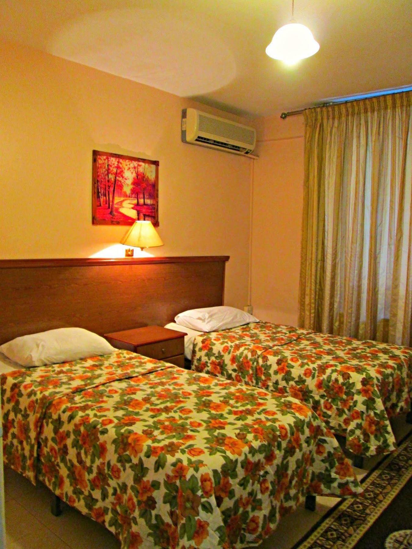 Sufara Hotel Suites Amman Buitenkant foto